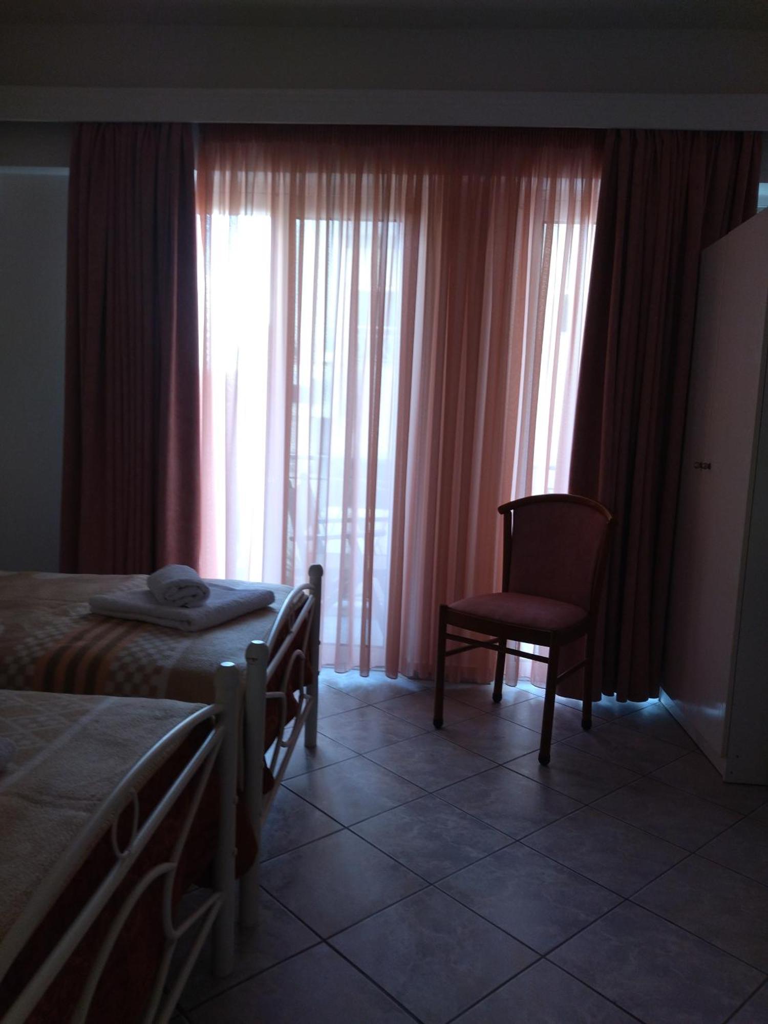 ホテル Chrisi Akti Nafpaktos 部屋 写真
