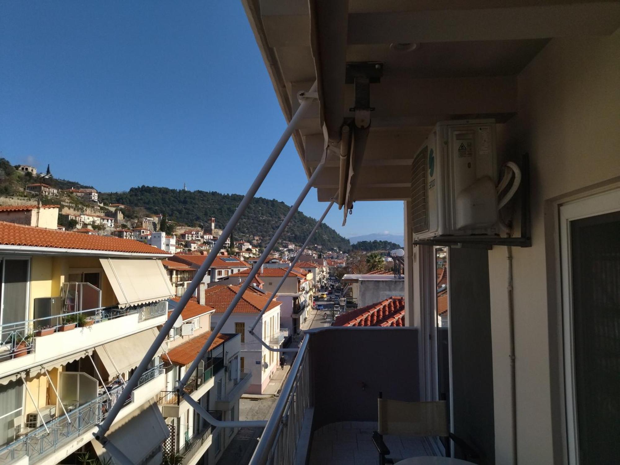 ホテル Chrisi Akti Nafpaktos エクステリア 写真