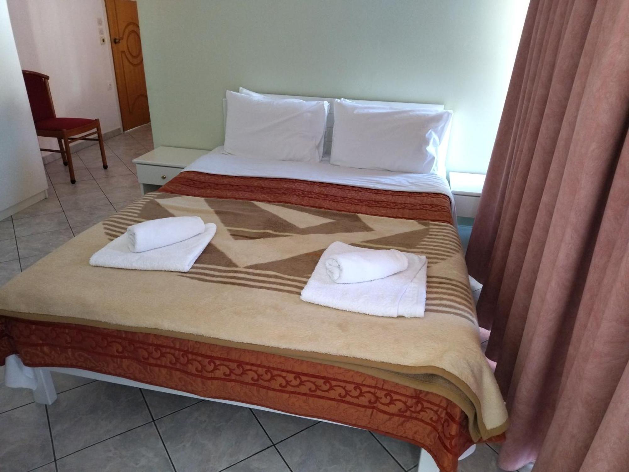 ホテル Chrisi Akti Nafpaktos 部屋 写真